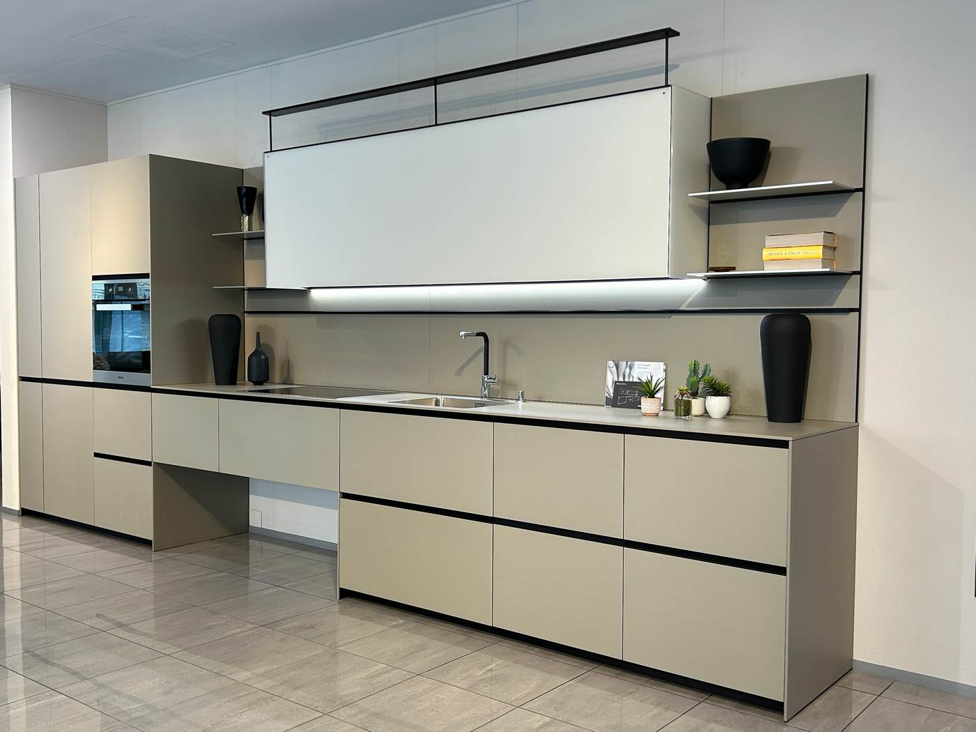 outlet cucine Bergamo modello riciclantica Valcucine